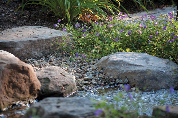 AtlanticĀ® Skimmer & Pump Vault Rock Lid